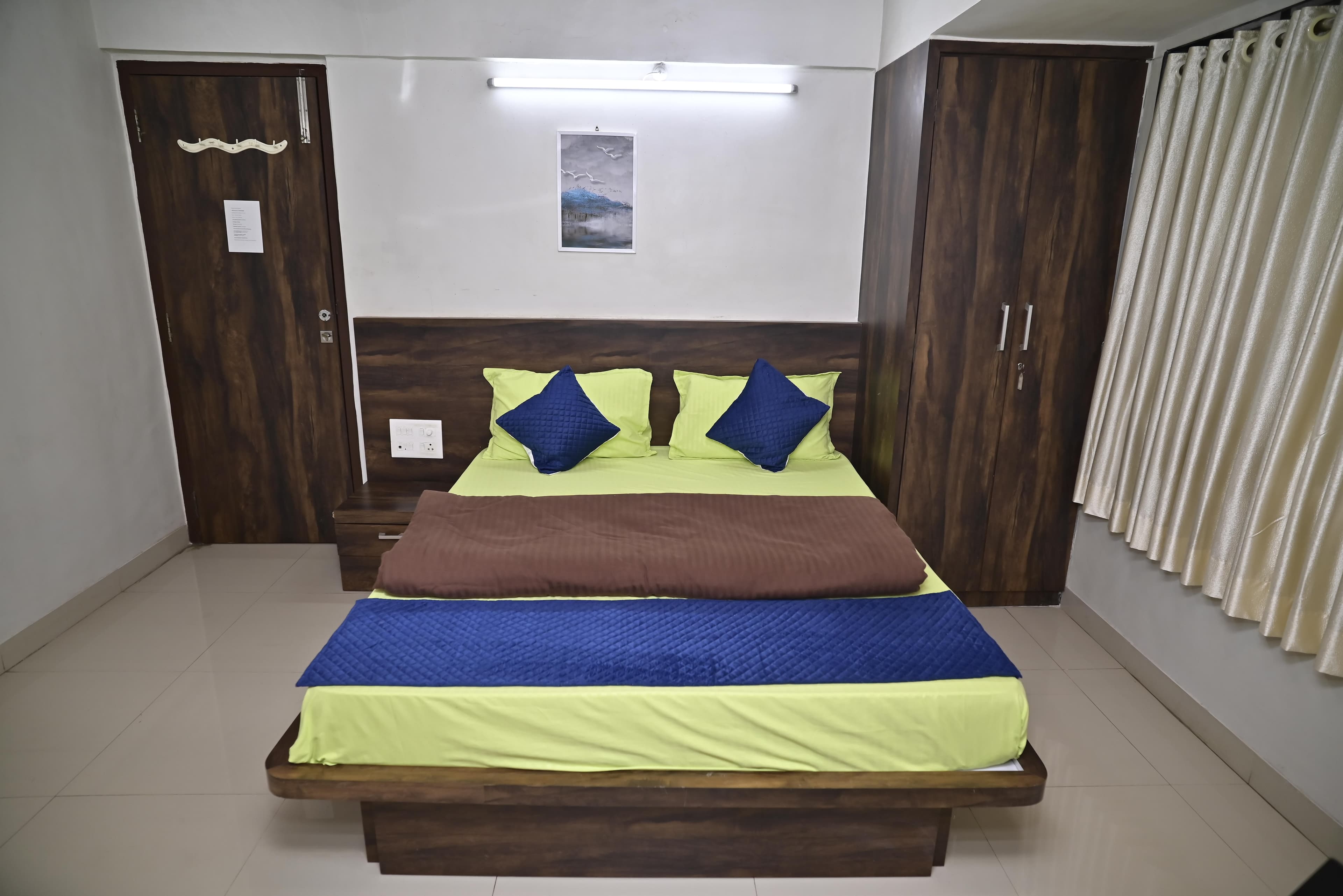 Duplex Serviced Apartment Bedroom - Vashi - 21