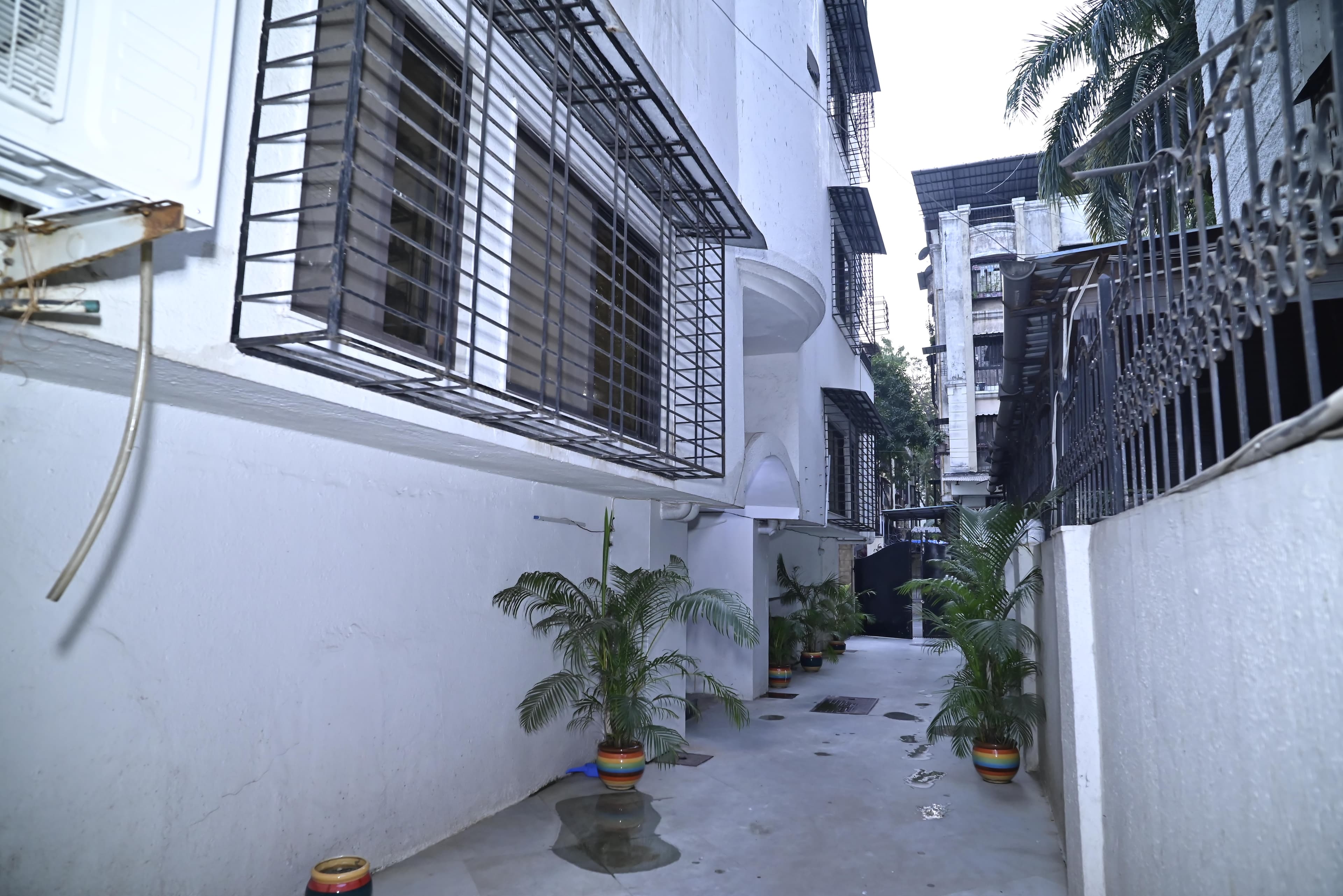 Duplex Serviced Apartment Executive Bedroom - Vashi - 18