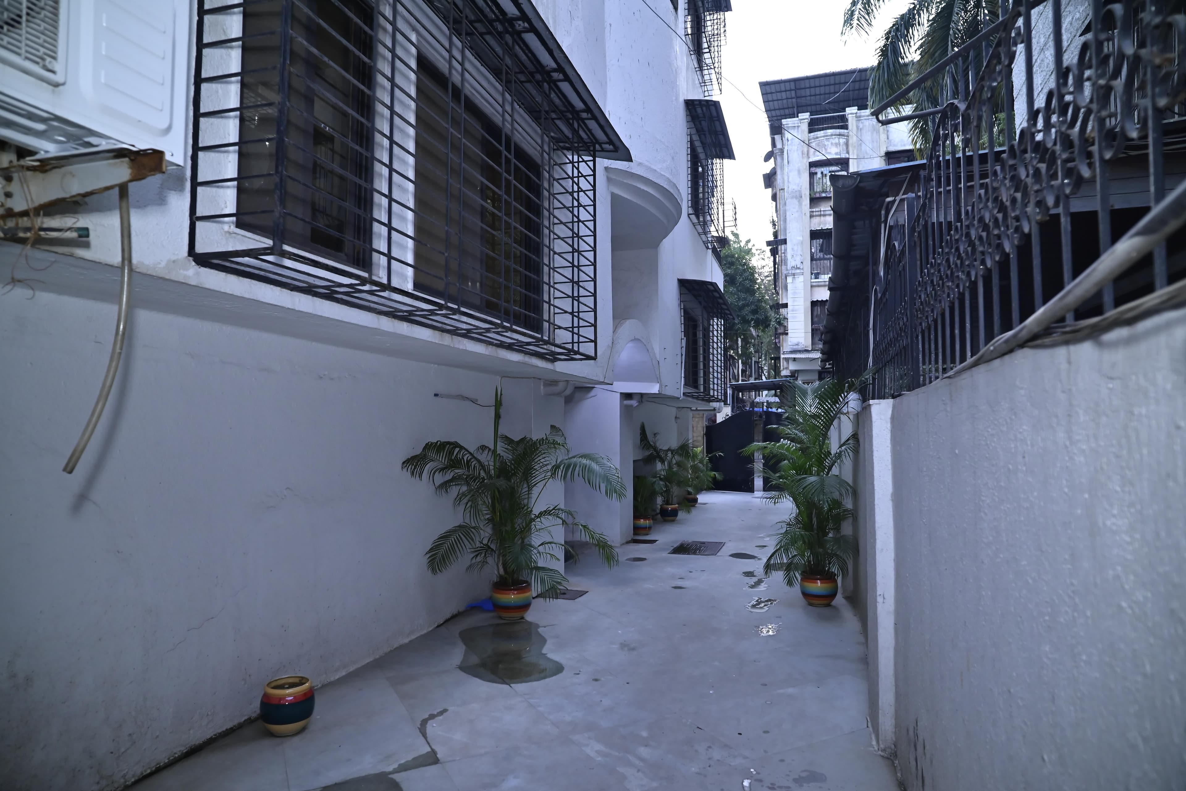 Duplex Serviced Apartment Executive Bedroom - Vashi - 20