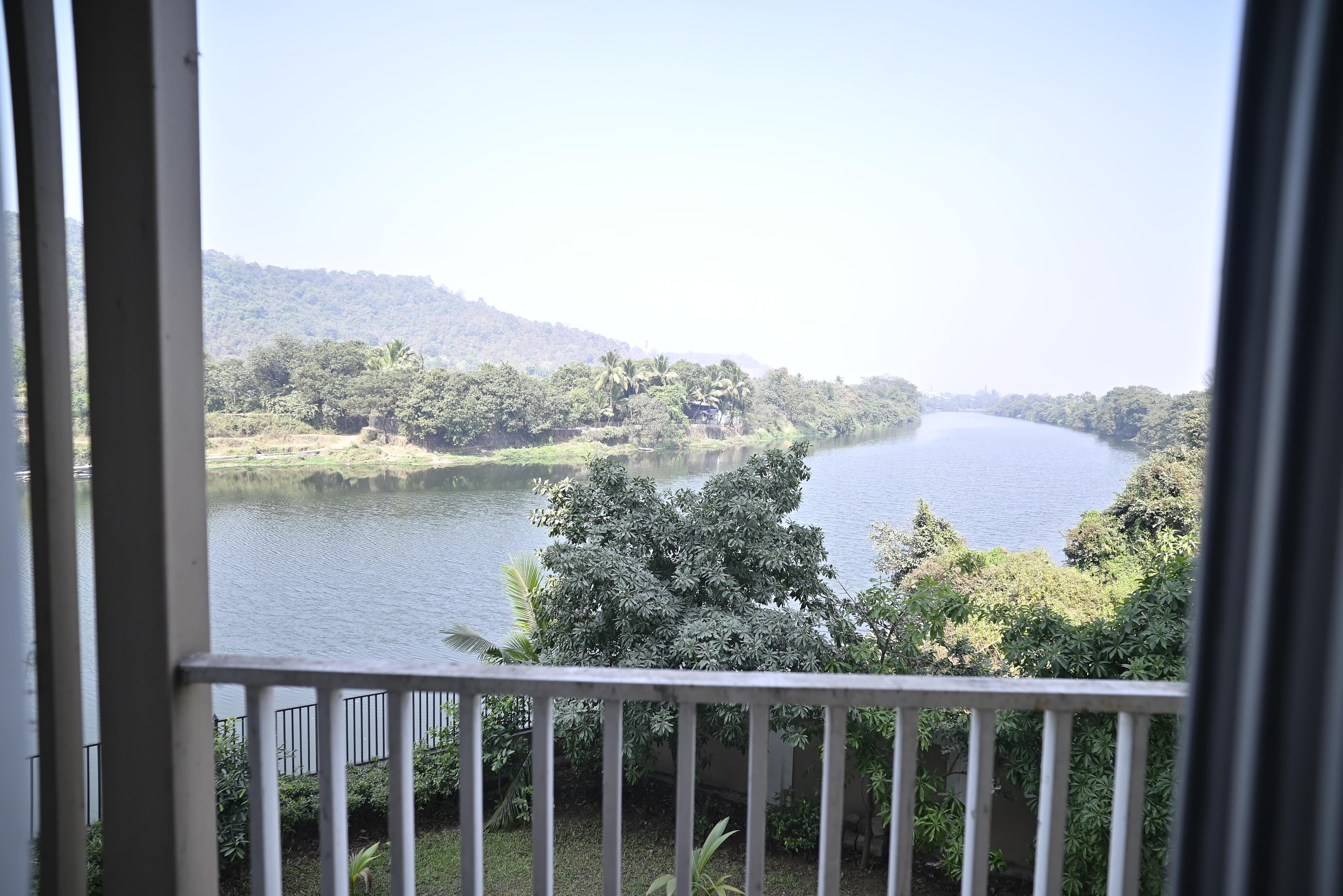 River Front 2BHK Apartment By Sparks Fly - 6