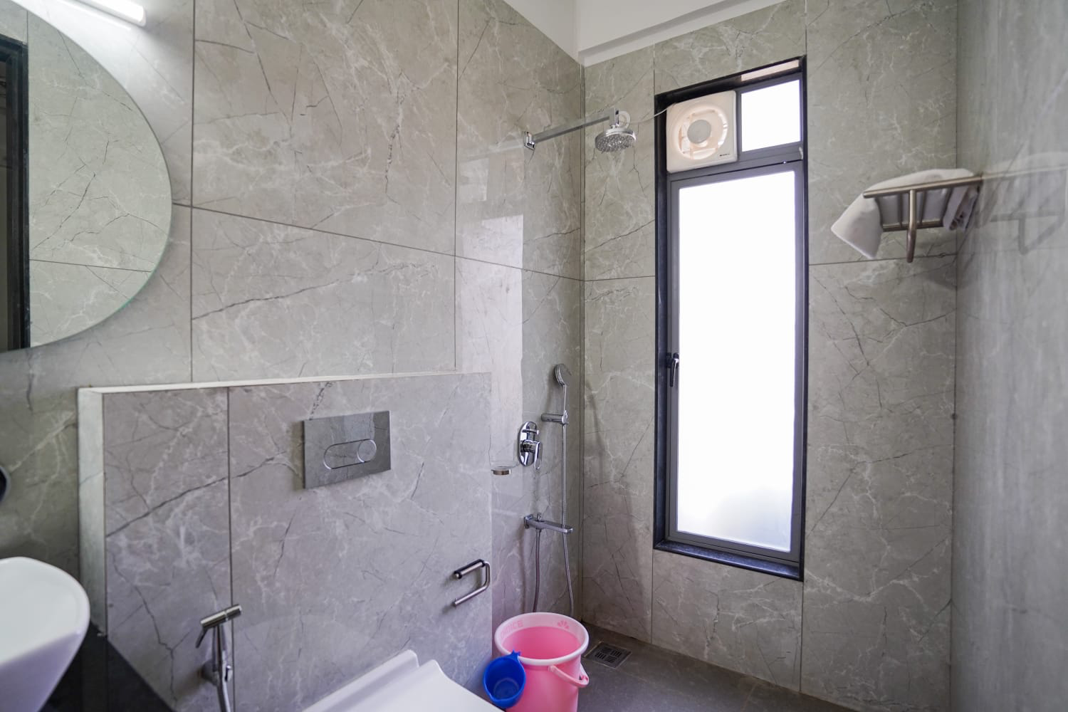 Kharghar Bathroom 1